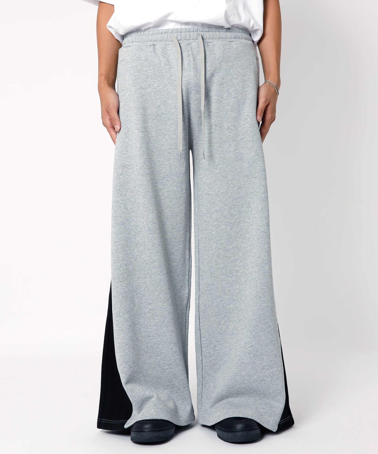 Wide Sweat Pants